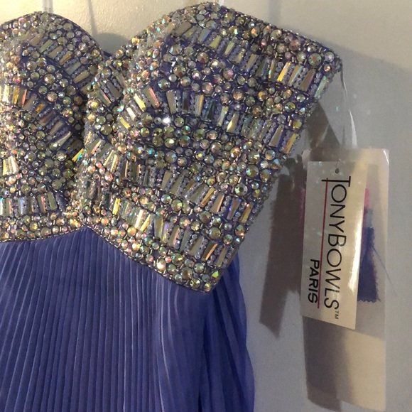 ⭐️⭐️HP⭐️💜NWT! Tony Bowls Prom Pageant Gown - Picture 5 of 8